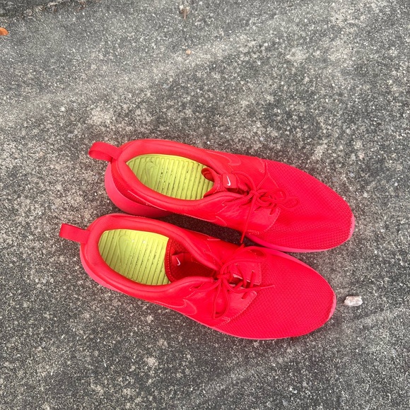 Nike Roshe Run / Flyknit - Picture 3 of 5